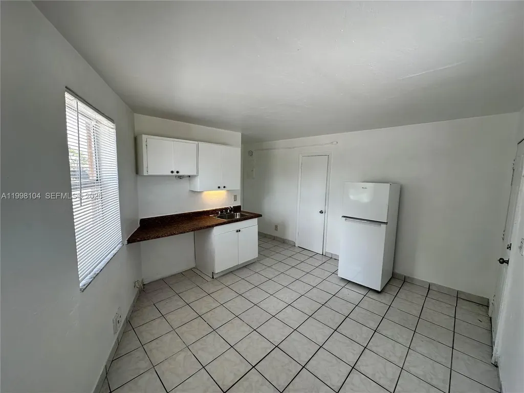 701 NW 7th Avenue Hallandale Beach FL 33009