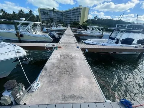 200 Harborview Drive Tavernier FL 33070