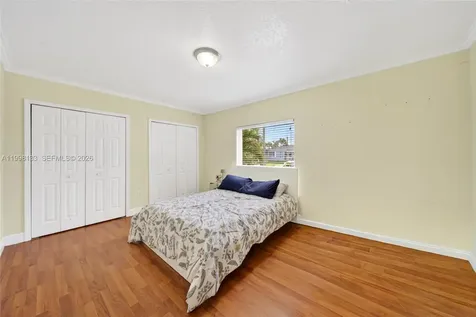 6881 SW 27th Street Miami FL 33155