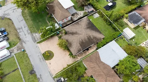 6881 SW 27th Street Miami FL 33155