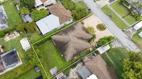 6881 SW 27th Street Miami FL 33155