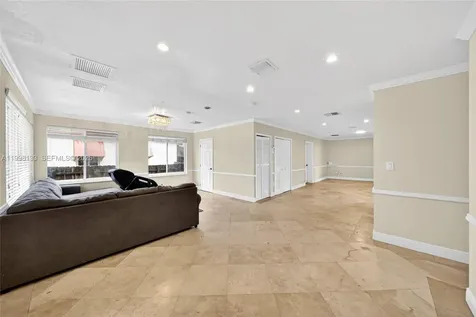 6881 SW 27th Street Miami FL 33155