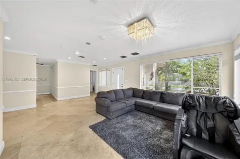 6881 SW 27th Street Miami FL 33155