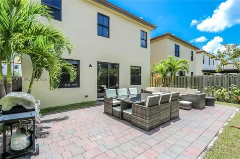 8868 NW 101st Place Doral FL 33178