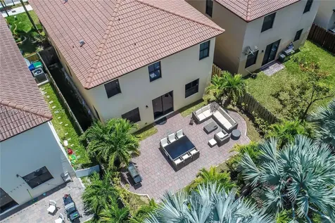 8868 NW 101st Place Doral FL 33178