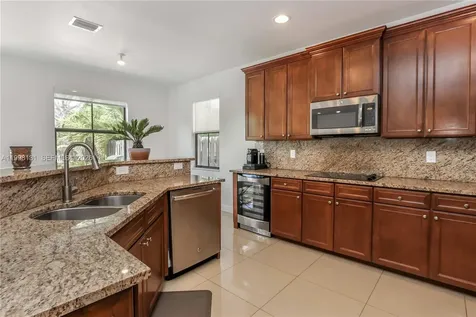 8868 NW 101st Place Doral FL 33178