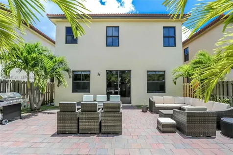 8868 NW 101st Place Doral FL 33178