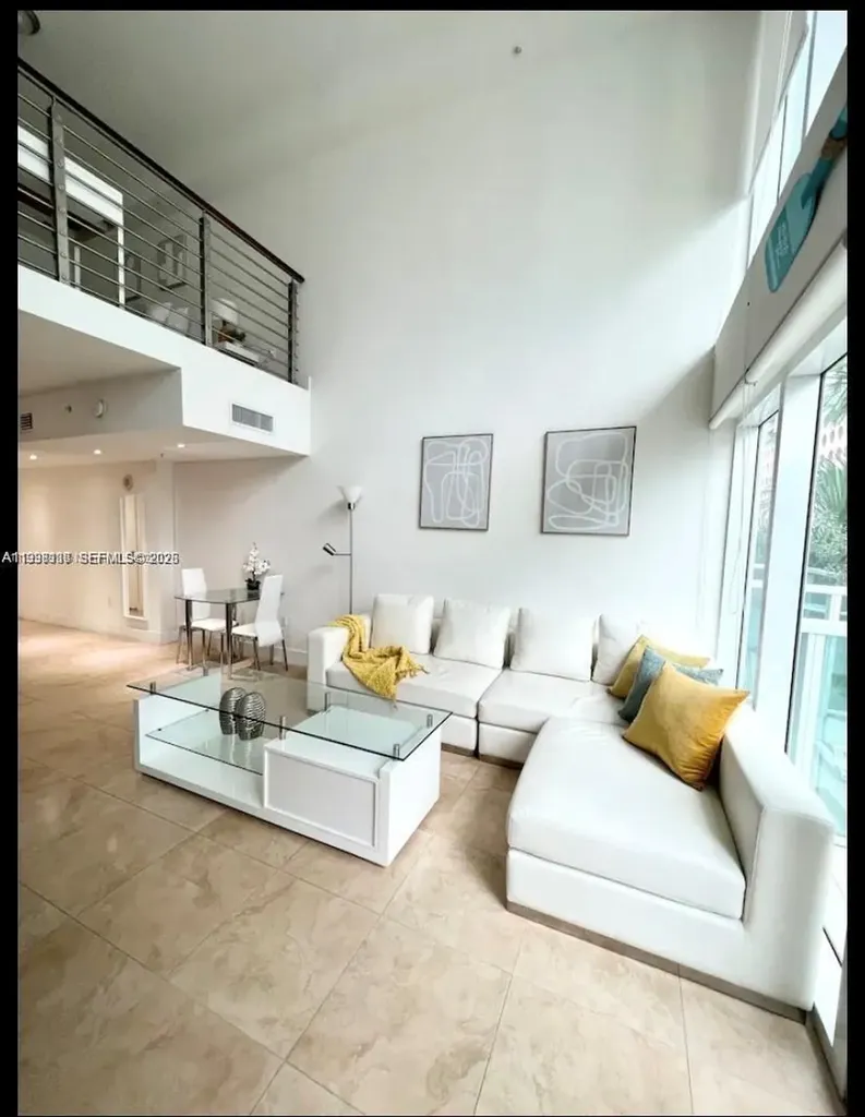 41 SE 5th Street Miami FL 33131