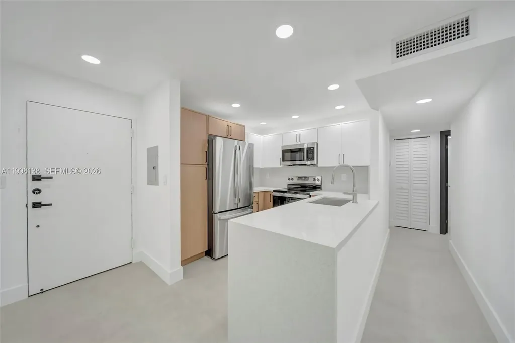 9455 W Flagler Street Miami FL 33174