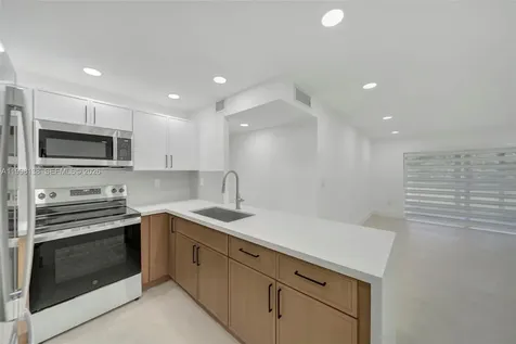 9455 W Flagler Street Miami FL 33174