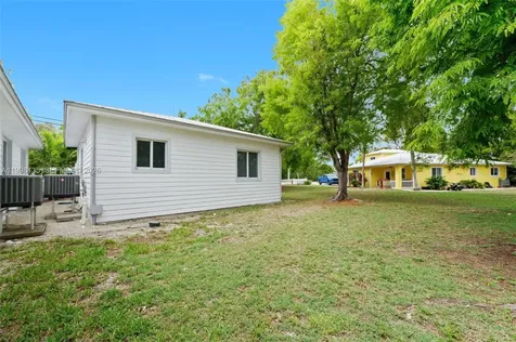 4 Transylvania Avenue Key Largo FL 33037