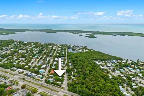 4 Transylvania Avenue Key Largo FL 33037