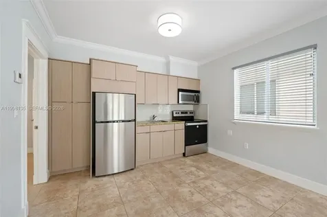 4 Transylvania Avenue Key Largo FL 33037