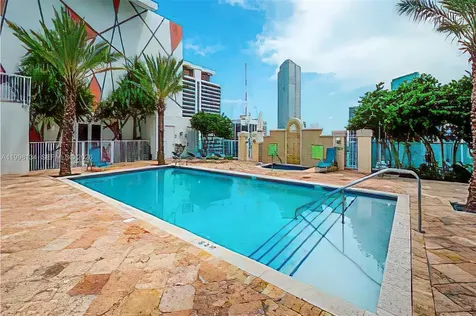 133 NE 2nd Avenue Miami FL 33132