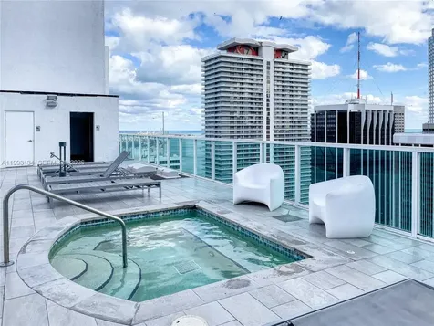 133 NE 2nd Avenue Miami FL 33132