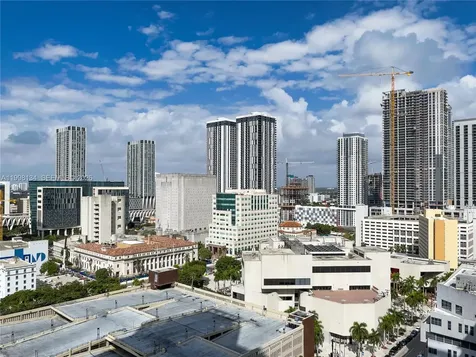 133 NE 2nd Avenue Miami FL 33132