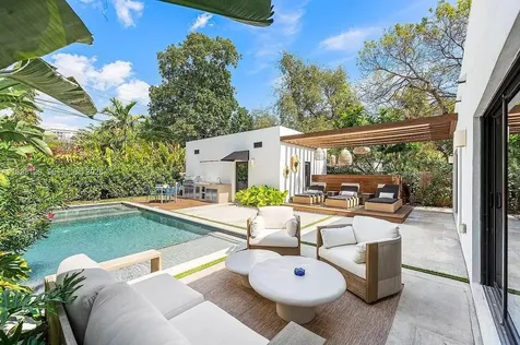 445 NE 76th Street Miami FL 33138