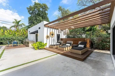 445 NE 76th Street Miami FL 33138