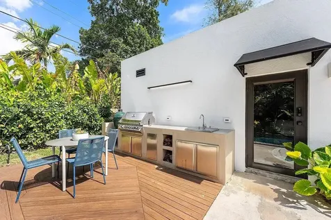 445 NE 76th Street Miami FL 33138