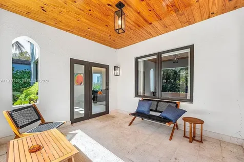 445 NE 76th Street Miami FL 33138