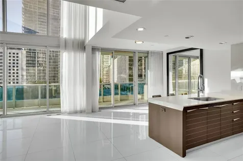 200 Biscayne Boulevard Way Miami FL 33131
