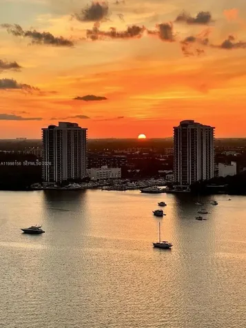 1000 W Island Boulevard Aventura FL 33160