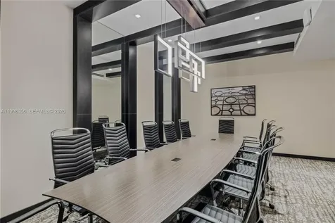 1000 W Island Boulevard Aventura FL 33160