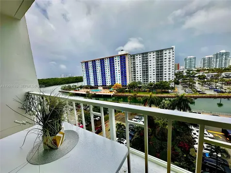500 Bayview Drive Sunny Isles Beach FL 33160