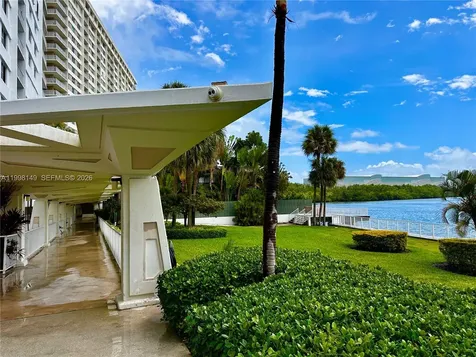 500 Bayview Drive Sunny Isles Beach FL 33160