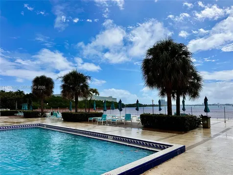 500 Bayview Drive Sunny Isles Beach FL 33160