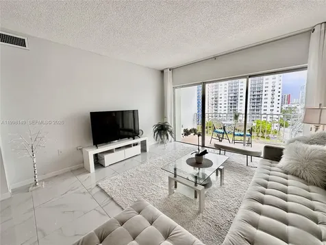 500 Bayview Drive Sunny Isles Beach FL 33160