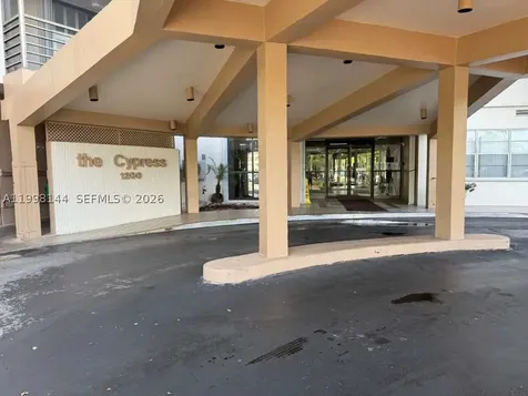 1200 Saint Charles Place Pembroke Pines FL 33026