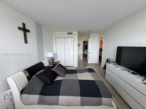 1200 Saint Charles Place Pembroke Pines FL 33026