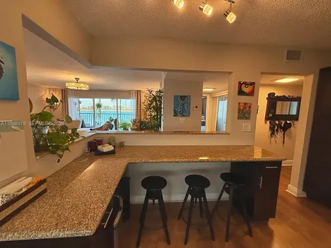 605 Ives Dairy Road Miami FL 33179