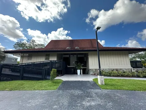 605 Ives Dairy Road Miami FL 33179