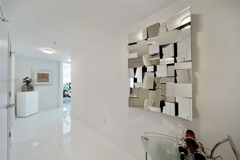 6899 Collins Avenue Miami Beach FL 33141