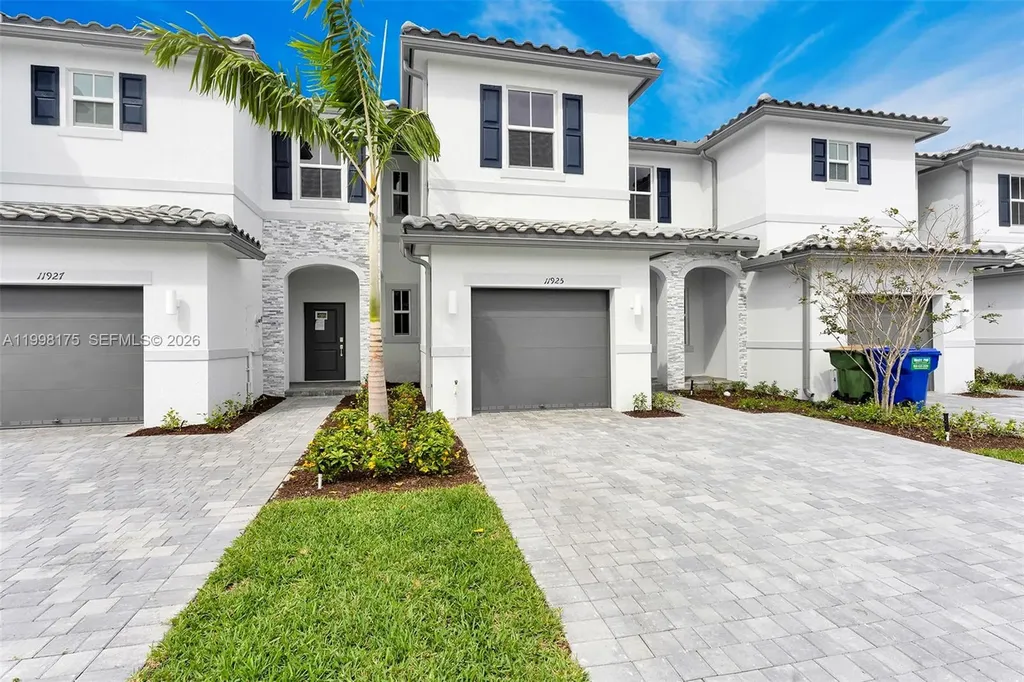 11925 NW 46th Street Coral Springs FL 33076
