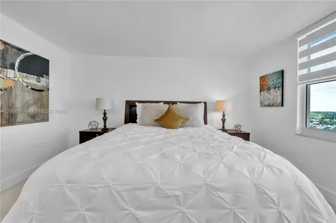 2501 S Ocean Drive Hollywood FL 33019