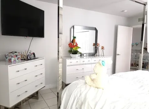 55 E 4th Street Hialeah FL 33010