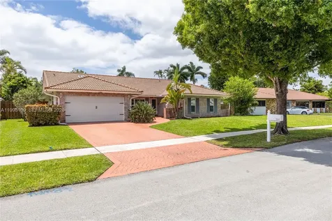 1261 NW 95th Avenue Plantation FL 33322