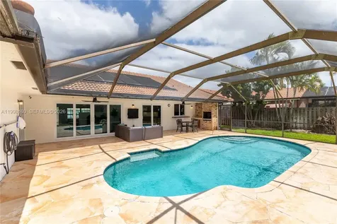 1261 NW 95th Avenue Plantation FL 33322