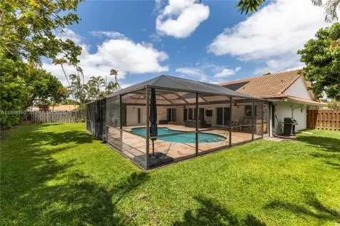 1261 NW 95th Avenue Plantation FL 33322