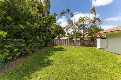 1261 NW 95th Avenue Plantation FL 33322