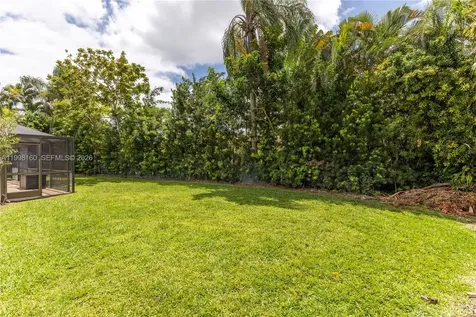1261 NW 95th Avenue Plantation FL 33322