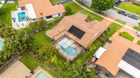 1261 NW 95th Avenue Plantation FL 33322