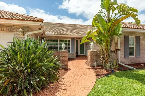 1261 NW 95th Avenue Plantation FL 33322