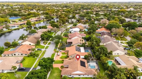1261 NW 95th Avenue Plantation FL 33322