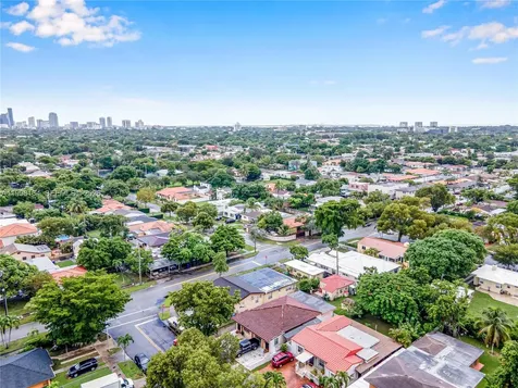 2416 SW 12th Street Miami FL 33135