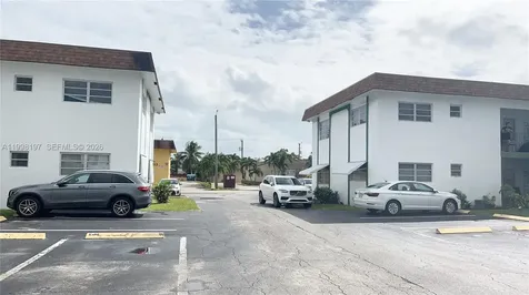 2225 Polk Street Hollywood FL 33020