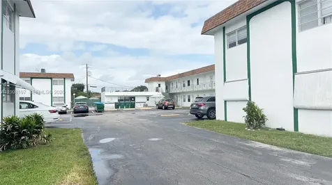 2225 Polk Street Hollywood FL 33020